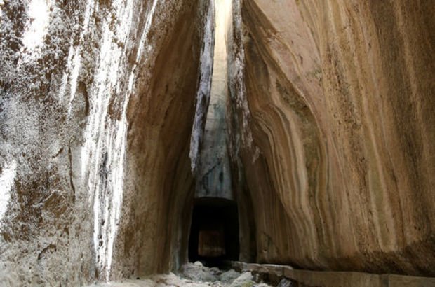 TİTUS (VESPASİANUS) TÜNEL