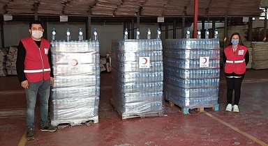 Kızılay'dan su bağışı