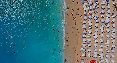 Antalya Kaş'ta bayram hareketliliği yaşanıyor