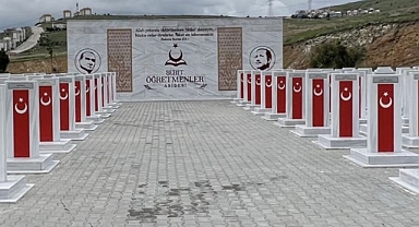 BAKAN TEKİN, ŞEHİT ÖĞRETMENLERİ ANDI