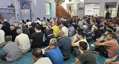 İskenderun'da Kurban Bayramı namazı kılındı