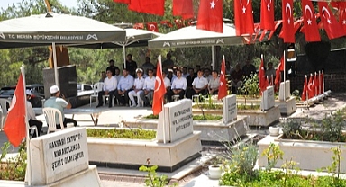 15 Temmuz'da şehitlikler ziyaret edildi