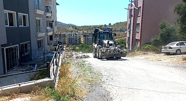 BAŞKAN GÜL BELEN’E İMZASINI ATIYOR