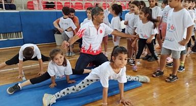 GENÇLİK VE SPOR YAZ OKULLARI ŞENLİKLE BAŞLADI