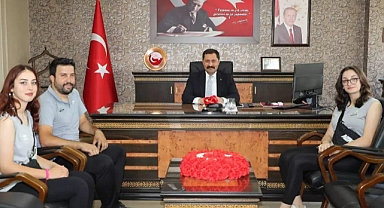 HATAYLI VOLEYBOLCULARDAN VALİ MASATLI’YA ZİYARET