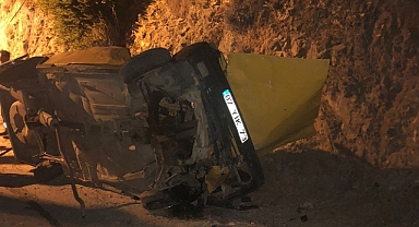 Otomobilin devrilmesi sonucu 5 kişi yaralandı
