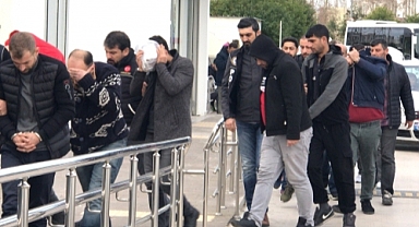 Uyuşturucu operasyonlarında 17 zanlı yakalandı