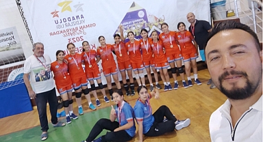 RÜZGÂRIN KIZLARI YARI FİNALE UÇTU
