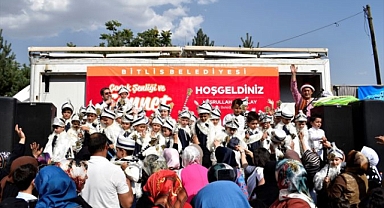 Toplu sünnet şöleni düzenlendi