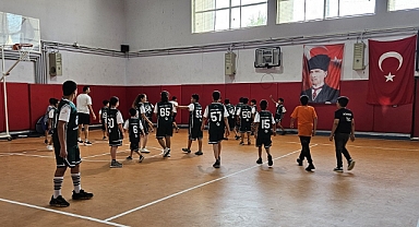 Basketbol kursunda 50 öğrenci katıldı