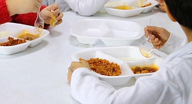 ÖĞRENCİLERE ÜCRETSİZ YEMEK İMKANI