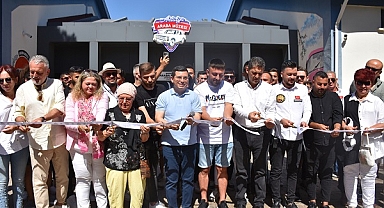 Otomobil tutkunları Antalya'daki festivalde buluştu