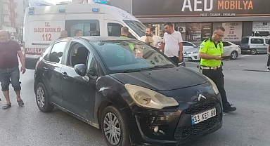 Otomobilin çarptığı kadın ağır yaralandı