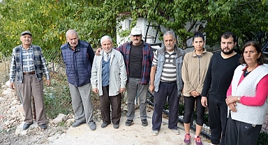 3 gün susuz kalan mahalle sakinleri tepki gösterdi