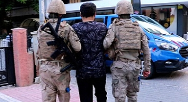 DEAŞ operasyonunda yakalanan 3 zanlıdan 2'si tutuklandı