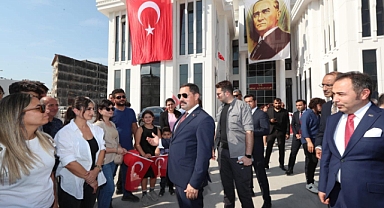 DEPREMDE HASAR ALAN KAYMAKAMLIK BİNASI YENİDEN AÇILDI
