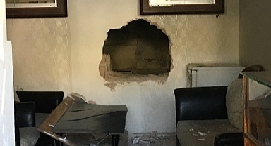 Duvarı kırılarak girilen kuyumcudan hırsızlık