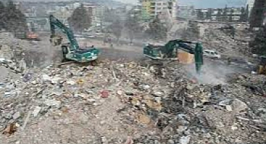 Emek Apartmanı Denetçisi, Yıkımda Kusuru Olmadığını Öne Sürdü