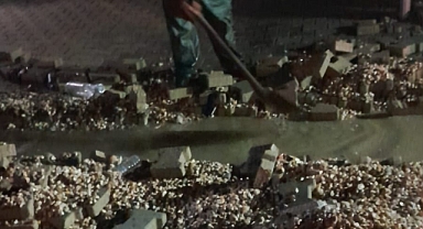 Emlak Konut Konteyner Kentlerde Kalan Vatandaşlar Perişan Oldu