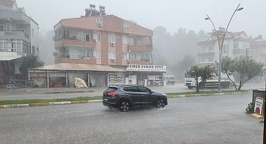 Sağanak ve kuvvetli rüzgar etkili oldu