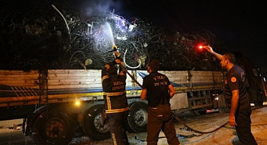 Tır Dorsesinde Çıkan Yangın Söndürüldü