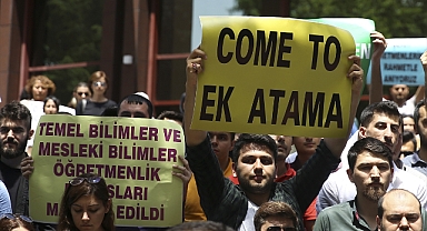 ATANAMAYAN ÖĞRETMENLER SES YÜKSELTTİ