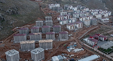 Depremin merkez üssünde afet konutları havadan görüntülendi