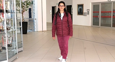 Enkazdan Çıkarılan 54 Yaşındaki Kadın Üniversiteye Başladı