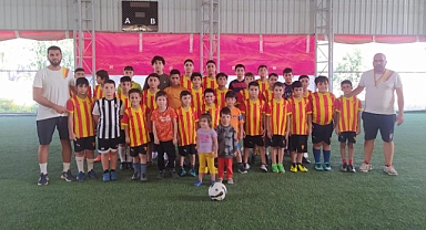 GÖZTEPE FUTBOL OKULU BÜYÜYOR