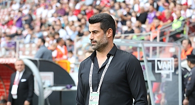 İSTİFA ETTİ Mİ?