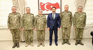 Kara Kuvvetleri Komutanı Bayraktaroğlu, Vali Masatlı’yı Ziyaret Etti