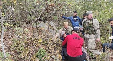 Kayıp olarak aranan yaşlı kadın mezrada bulundu