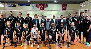 LİDER SET VERMEDİ