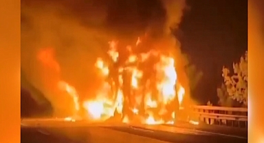 Tırdan Makilik Alana Sıçrayan Yangın Söndürüldü