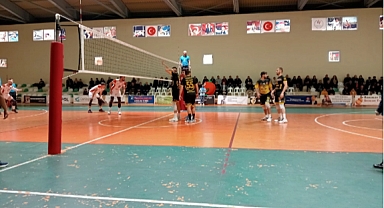 6'DA 6 YAPAN ERZİN ZİRVEYİ ZORLUYOR