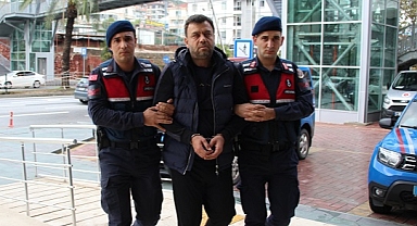 Anne ve oğlunun öldüğü kazayla ilgili cip sürücüsü tutuklandı