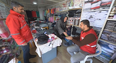 Depremzede Esnaf Kızılay’la İşine Devam Ediyor