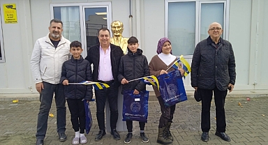 FENERBAHÇELİLER DERNEĞİ'NDEN DEPREMZEDELERE HEDİYE FORMA