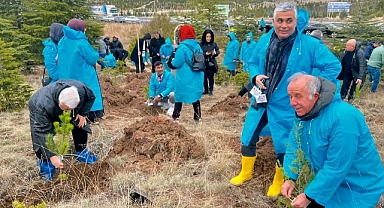 Gazze Şehitleri İçin Fidan Dikildi