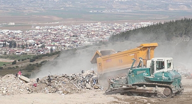 HATAY’DA ASBEST TEHLİKESİ SÜRÜYOR