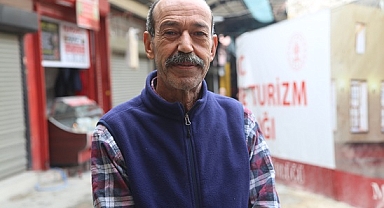 Hatay'da işletmeleri ayakta kalan Uzun Çarşı esnafının normalleşme çabaları sürüyor