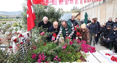 Şehit Emniyet Müdürü kabri başında anıldı