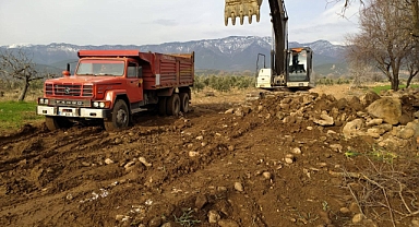 VATANDAŞLAR KARATAŞ’TAN MEMNUN