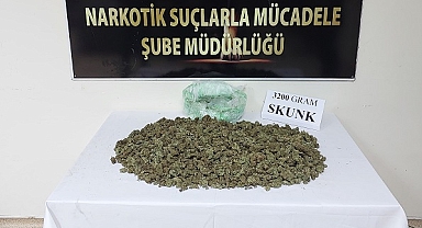 Yolcu otobüsünde uyuşturucu bulunan çantanın sahibi tutuklandı