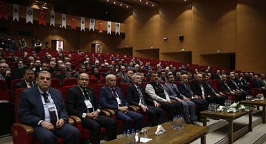 Depremin 1'inci yılına ilişkin kongre