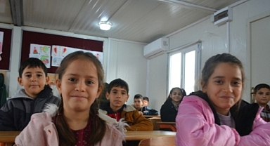 HATAY'DA OKULLARA TAM DESTEK VERİLDİ