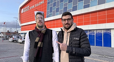 Maça çıkamayan basketbol antrenörü yerine cansız mankenini gönderdi