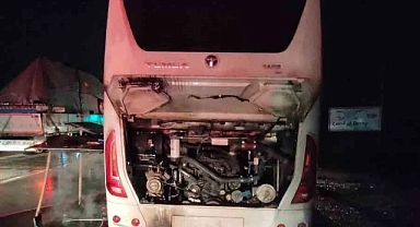 Seyir halindeki yolcu otobüsünde çıkan yangın söndürüldü