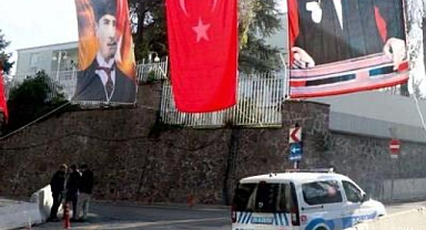 SUUDİLERE BAYRAKLI TEPKİ ALKIŞ ALDI