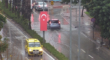 Yağış ve fırtına etkili oldu